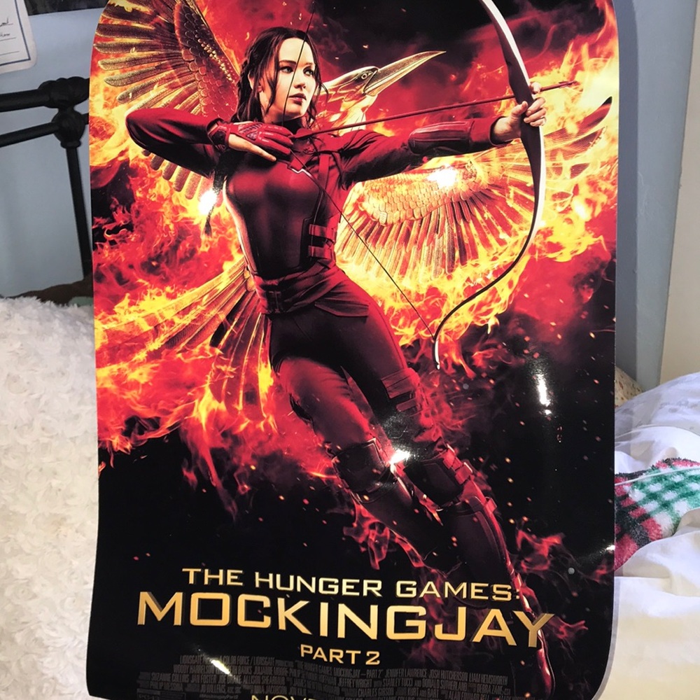 Hunger games mockingjay part 2 movie poster